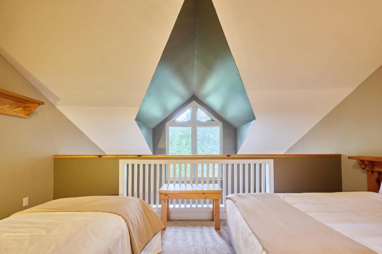 Marblewood Village Resort Steady Brook Exteriör bild